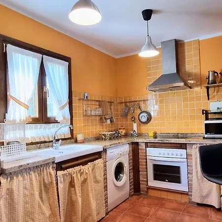 Casa En Llanes Con Jardin Y Terraza- Alberu Dom wakacyjny